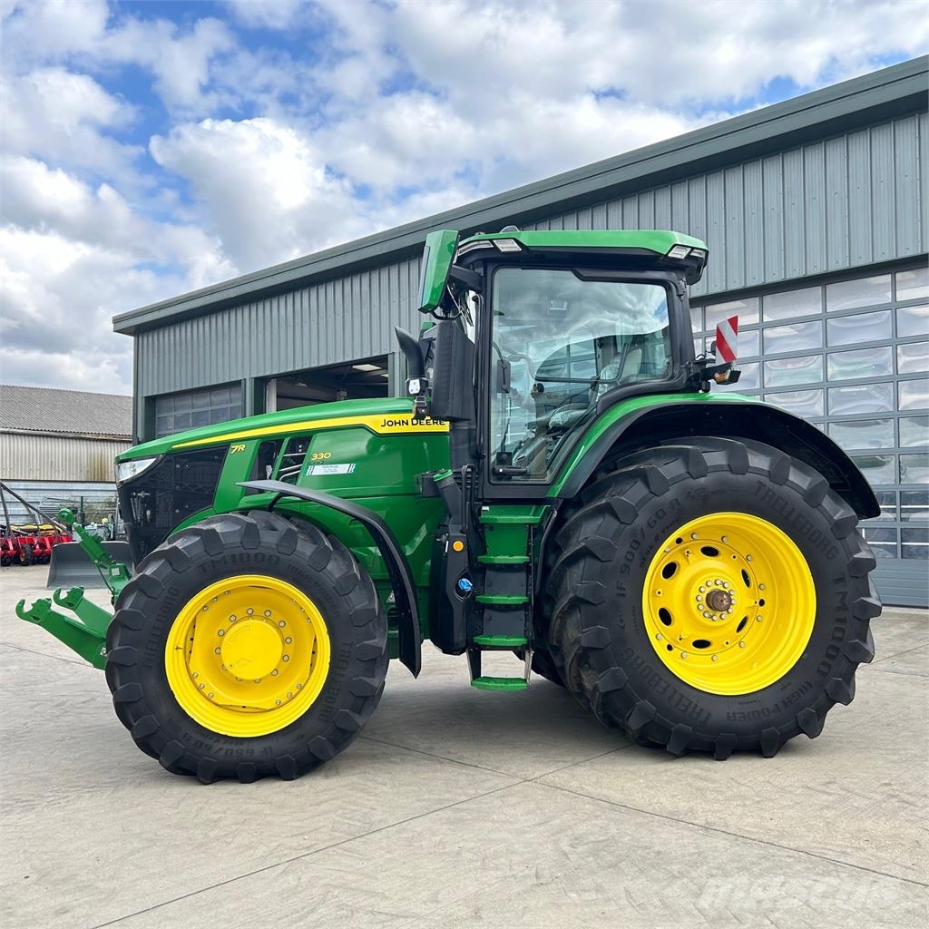 John Deere 7R330 Трактори