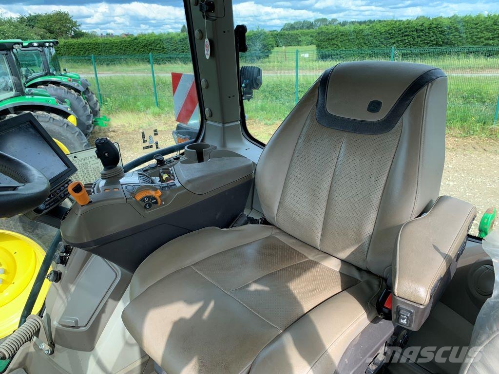 John Deere 8RX410 曳引機