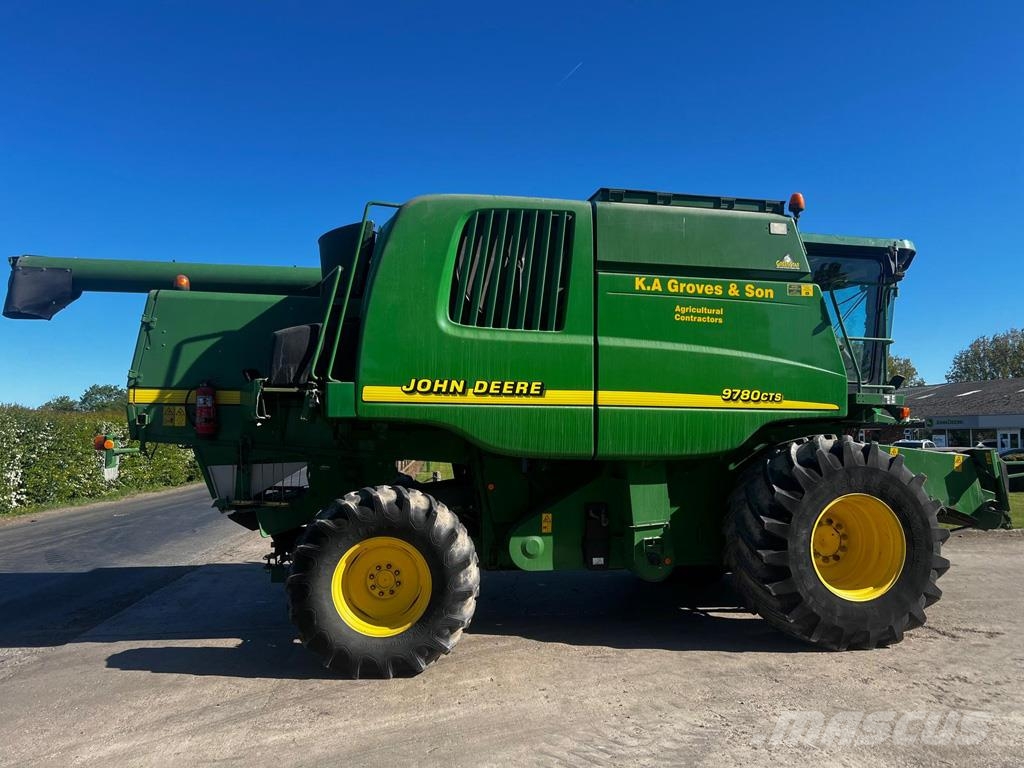 John Deere 9780 CTS Derliaus nuėmimo kombainai
