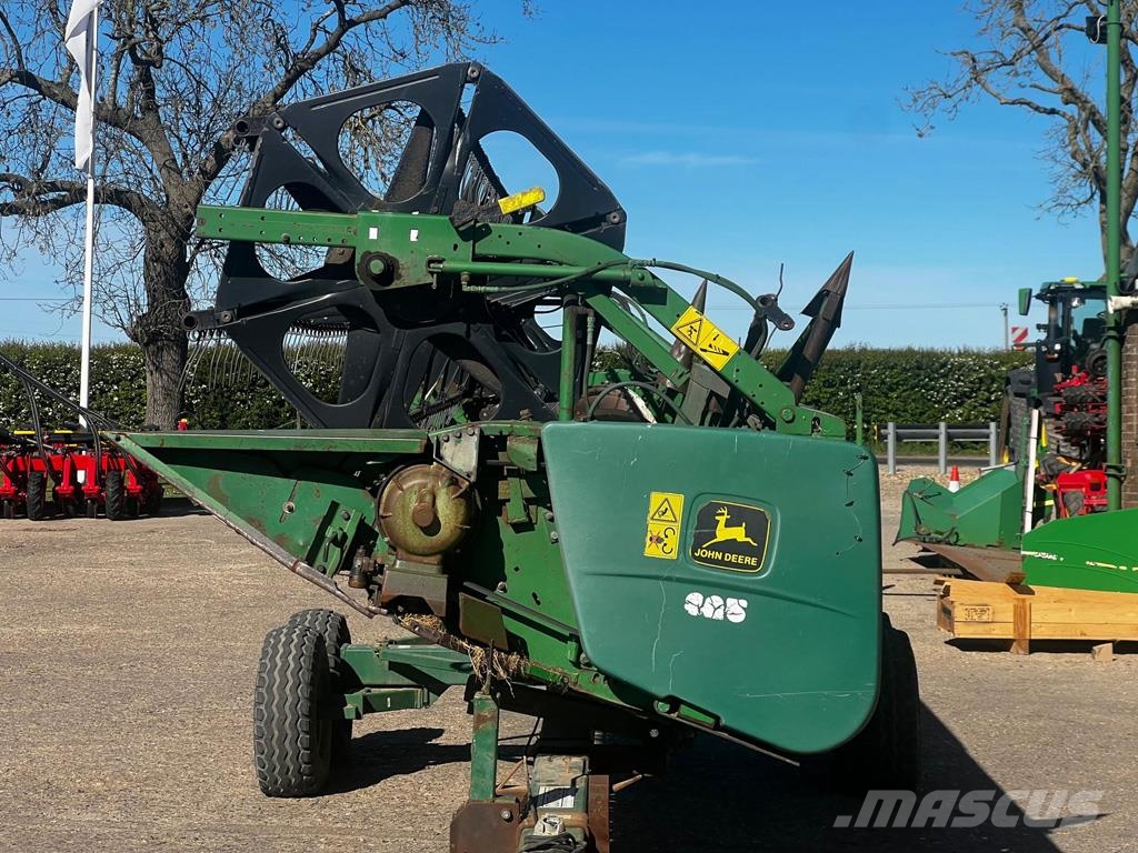 John Deere 9780 CTS Derliaus nuėmimo kombainai