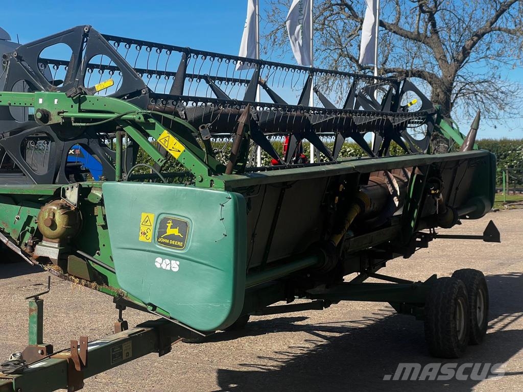 John Deere 9780 CTS Derliaus nuėmimo kombainai