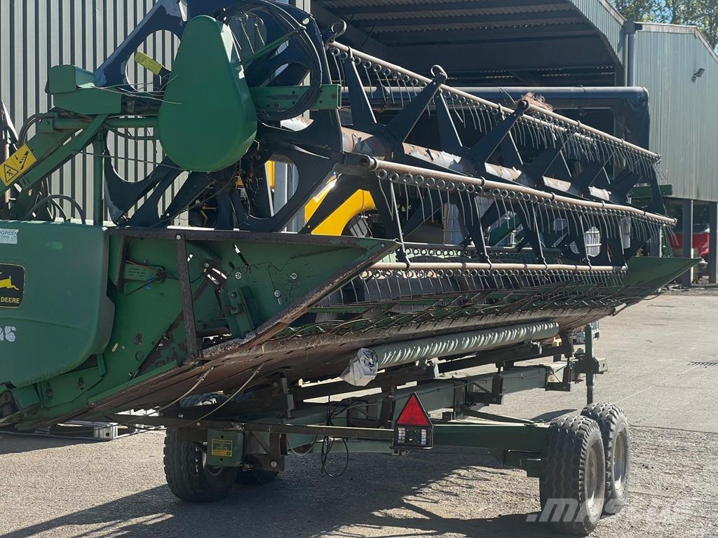 John Deere 9780 CTS Derliaus nuėmimo kombainai