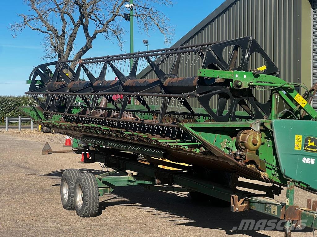 John Deere 9780 CTS Derliaus nuėmimo kombainai