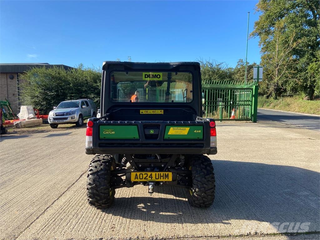 John Deere XUV865M Pomoćne mašine
