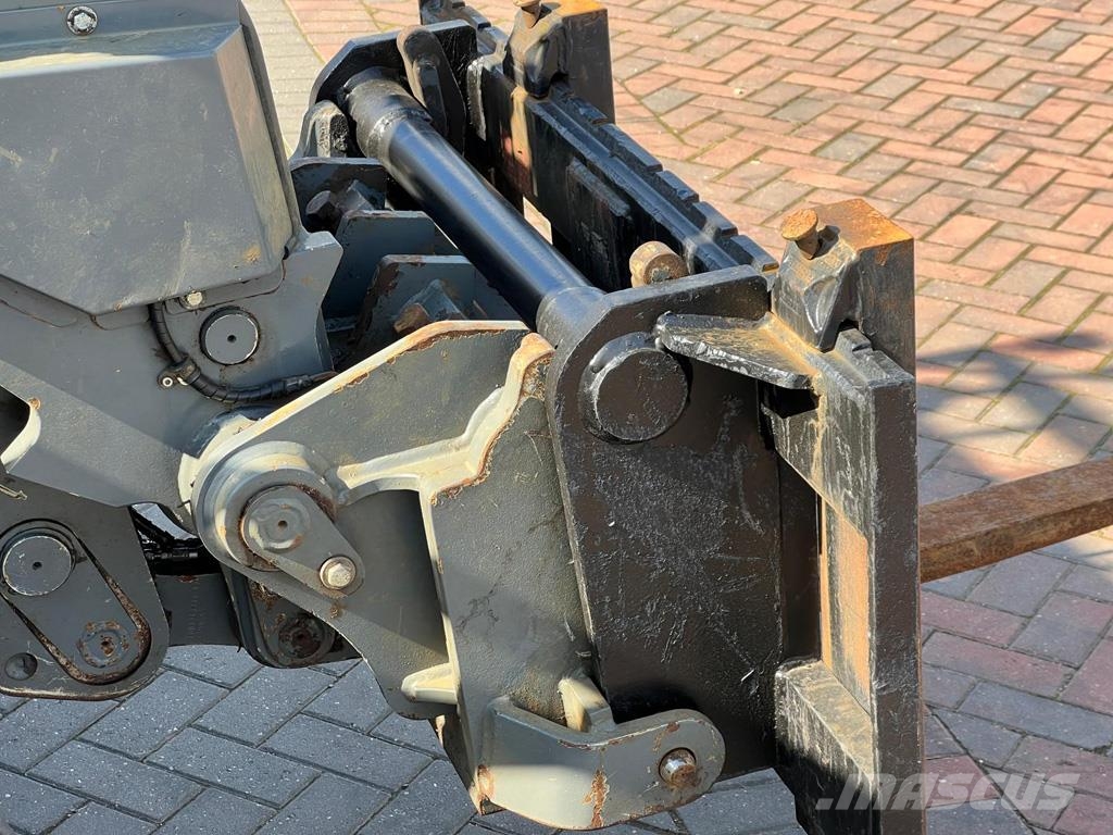 Kramer KT457 معدات مناولة لأغراض الزراعة