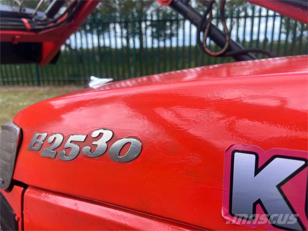 Kubota B2530 Tractores compactos