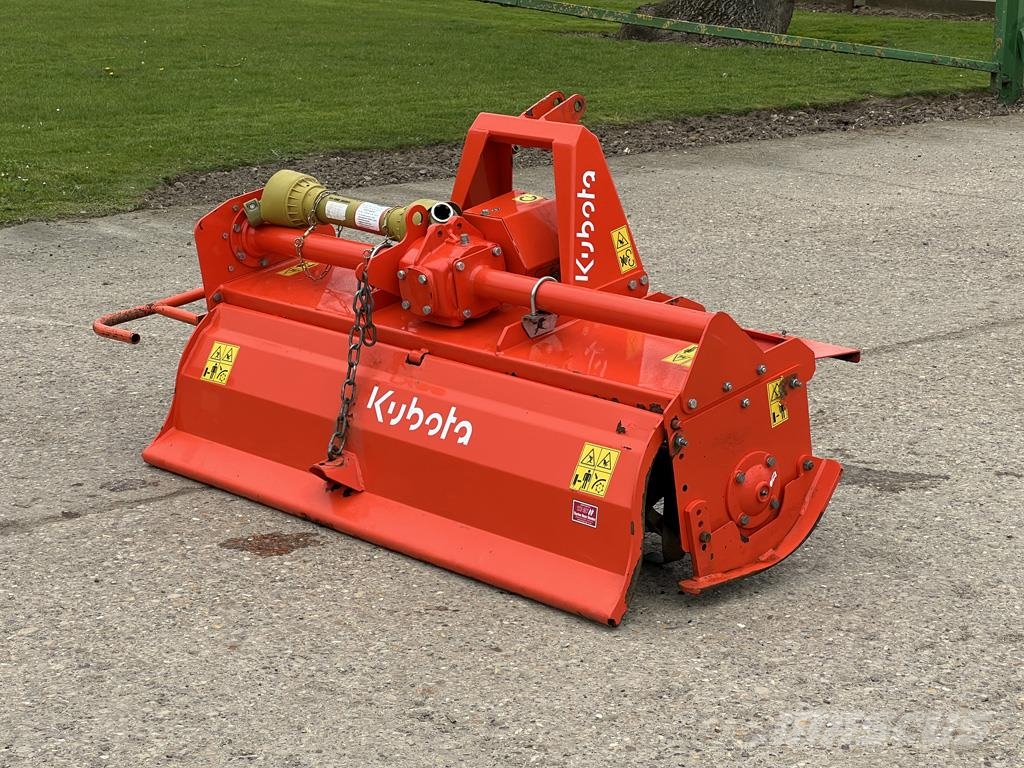 Kubota TRC140 محاريث تقليدية