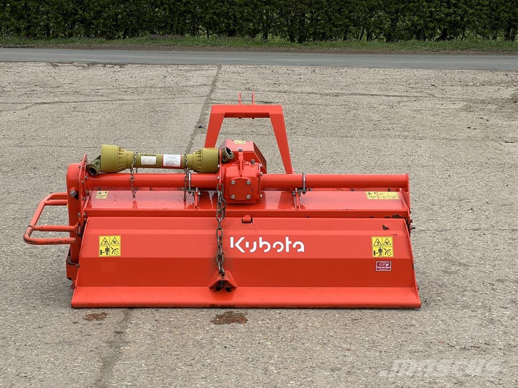 Kubota TRC140 محاريث تقليدية