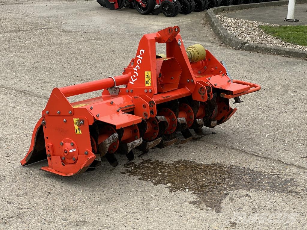 Kubota TRC140 محاريث تقليدية