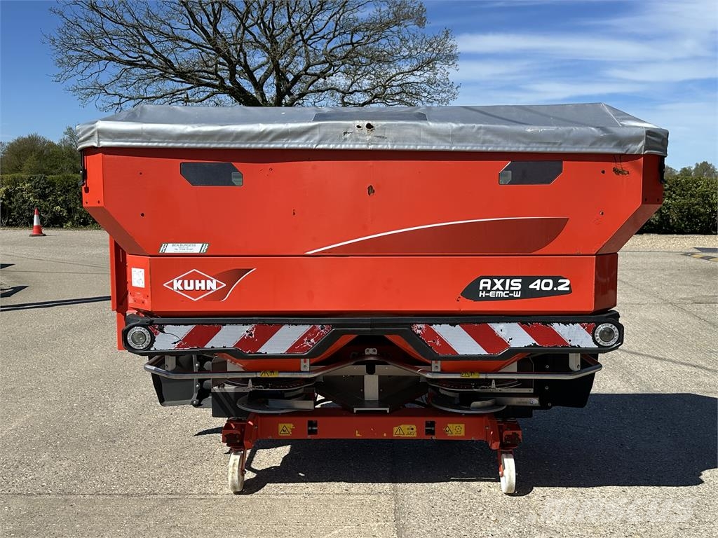 Kuhn AXIS40.2HEMCW Mineral spreaders