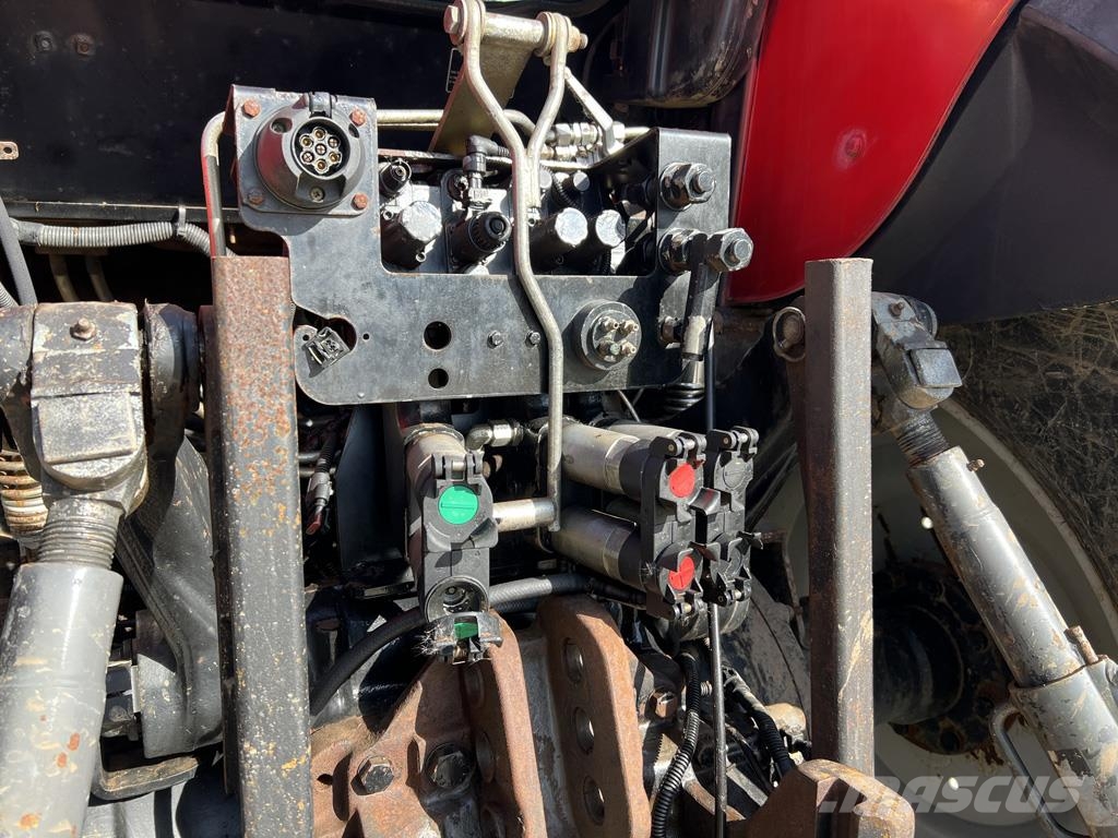 Massey Ferguson 7495 الجرارات