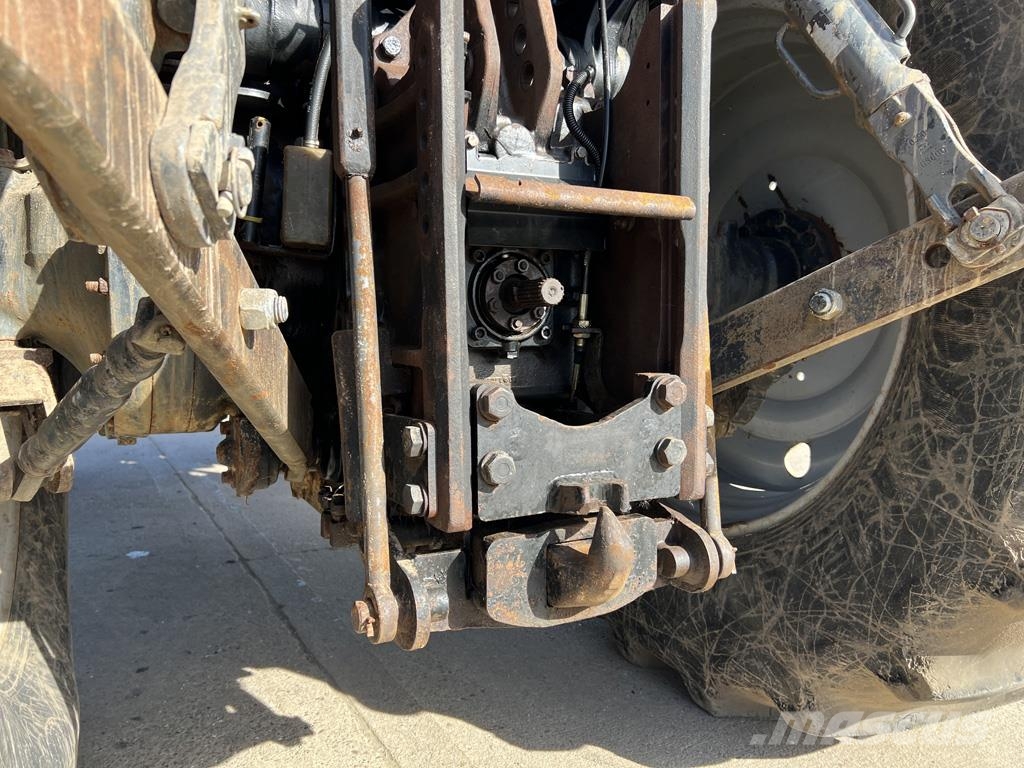 Massey Ferguson 7495 الجرارات
