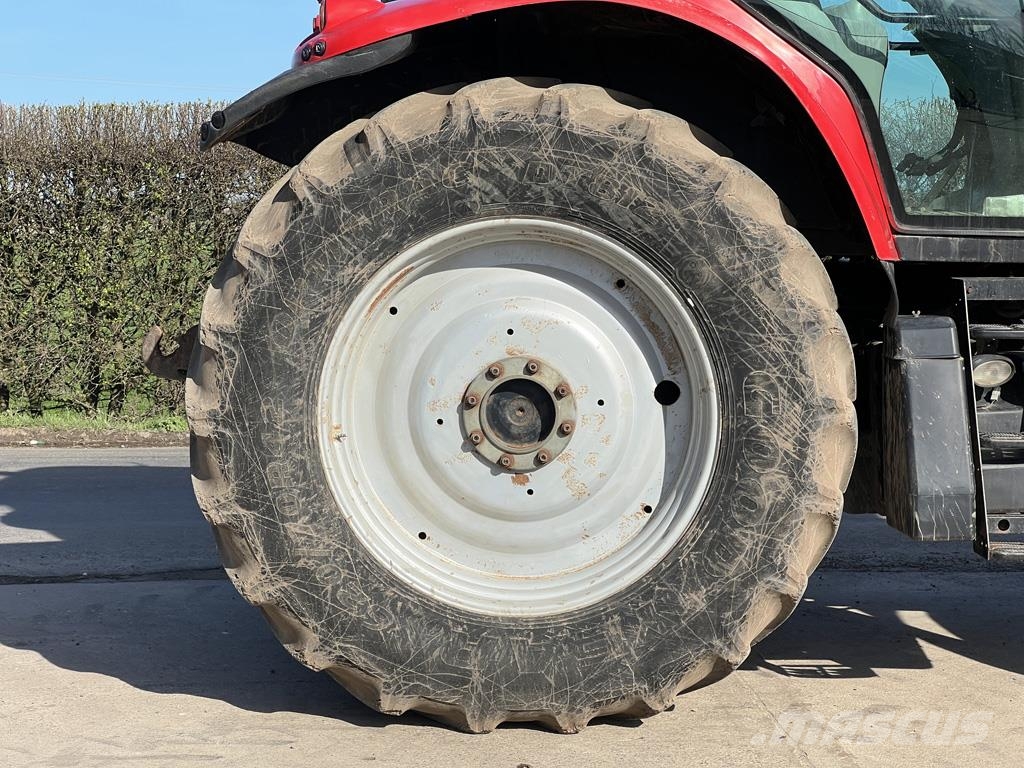 Massey Ferguson 7495 الجرارات