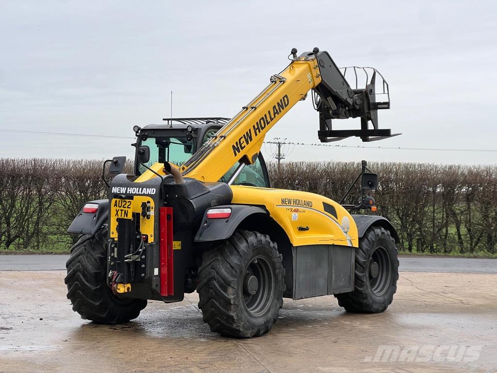 New Holland TH7.42 ELITE Телескопични товарачи за селското стопанство