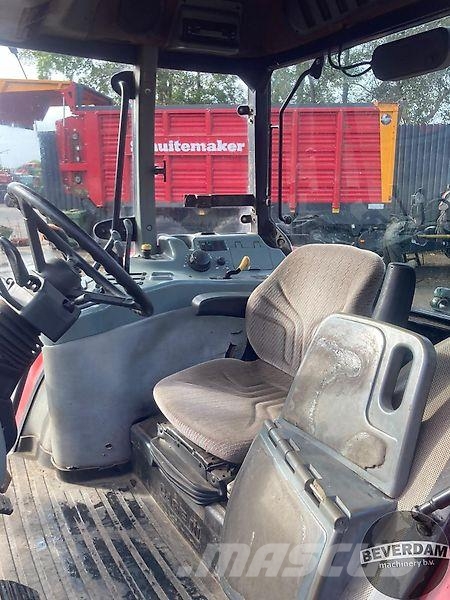 Case IH Maxxum MX 135 الجرارات