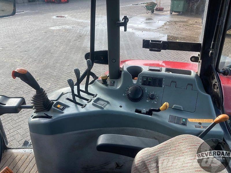 Case IH Maxxum MX 135 الجرارات