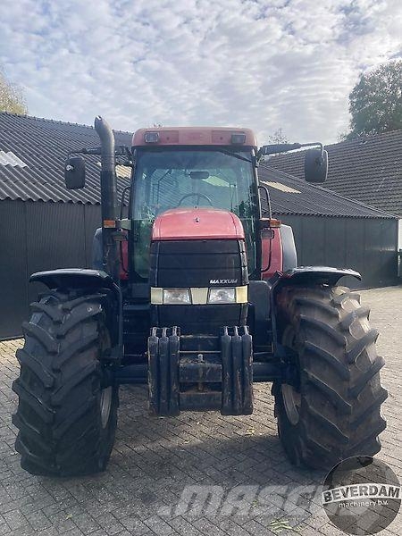 Case IH Maxxum MX 135 الجرارات