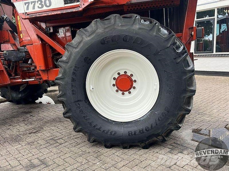 Hesston 7730 Muud põllumajandusmasinad