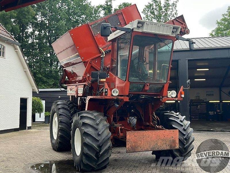 Hesston 7730 Muud põllumajandusmasinad