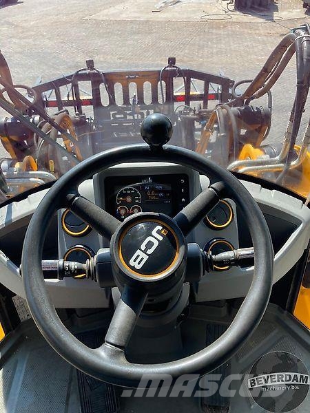 JCB 427 STAGE V AGRI Pale gommate