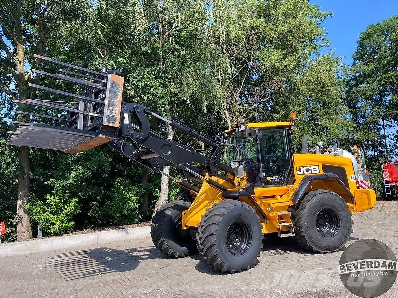 JCB 427 STAGE V AGRI Pale gommate