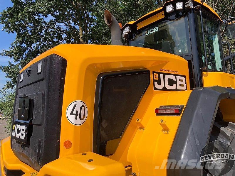 JCB 427 STAGE V AGRI Pyöräkuormaajat