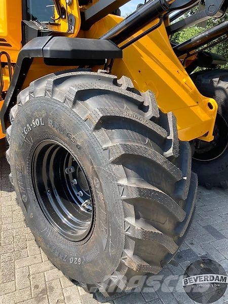 JCB 427 STAGE V AGRI Pyöräkuormaajat