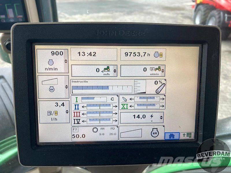 John Deere 7230R Traktori
