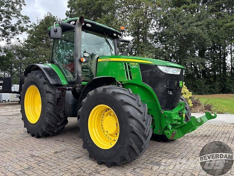 John Deere 7230R Traktori