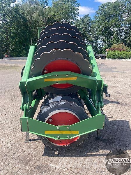 Kuilwals / Silowalze 3m Sonstige Landmaschinen