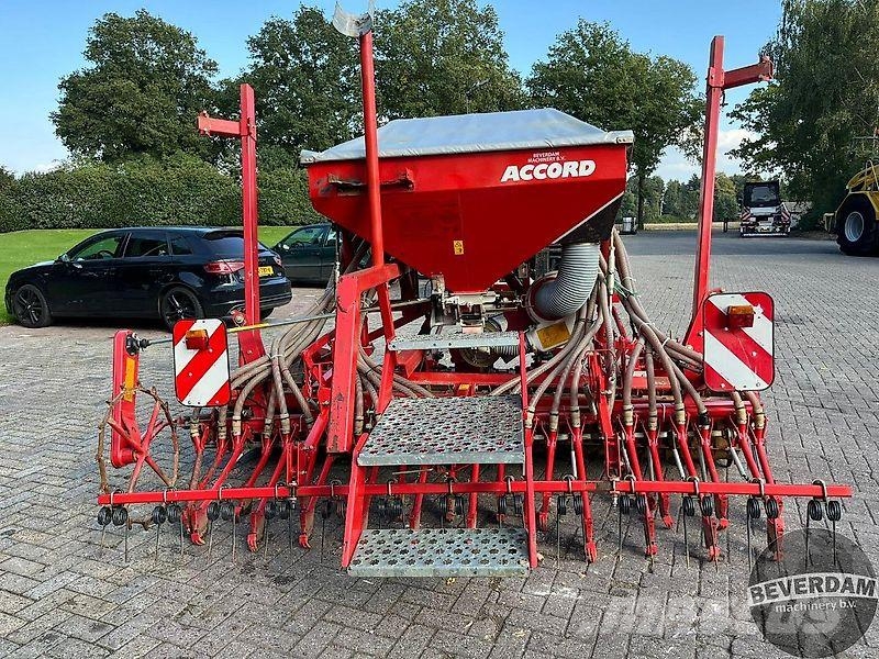 Kverneland Accord rotor kopeg Сеялки