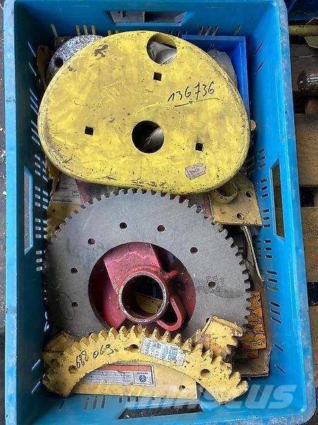 New Holland 1900 - 2305 onderdelen Landbouw - overige