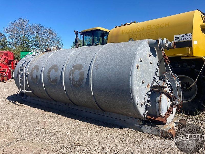 Peecon haakarm tank 22m3 Slamtanker
