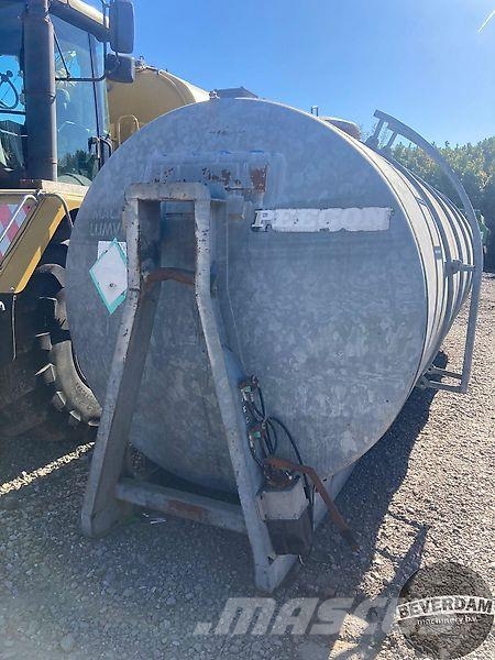 Peecon haakarm tank 22m3 Slamtanker
