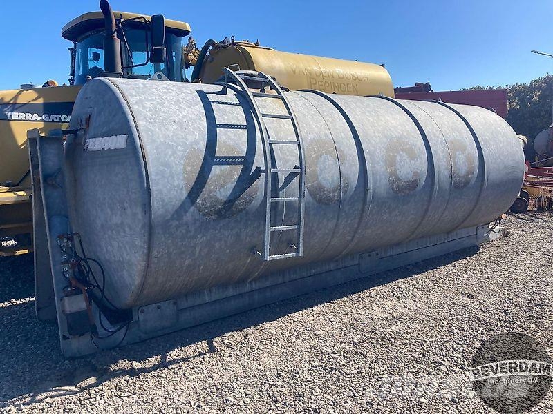 Peecon haakarm tank 22m3 Slamtanker