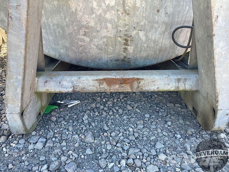 Peecon haakarm tank 22m3 Slamtanker