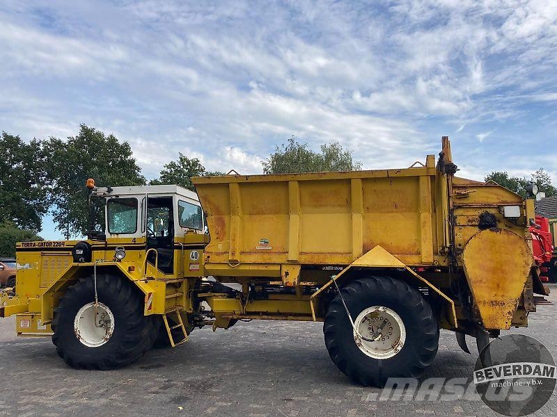 TerraGator 2204 Tebbe HKS 12500 Kunstmeststrooiers