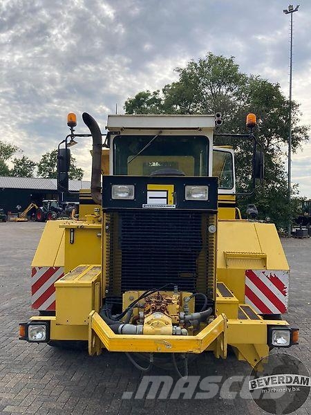 TerraGator 2204 Tebbe HKS 12500 Kunstmeststrooiers