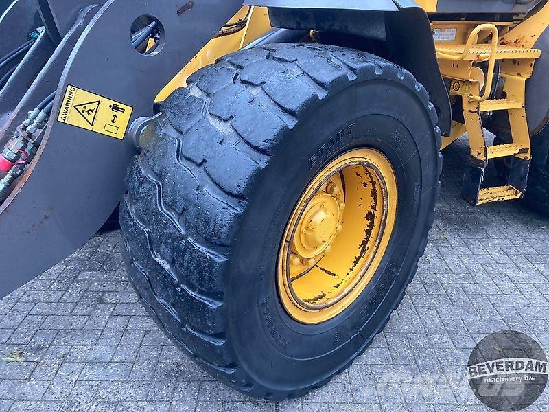 Volvo L60F Фронтальні навантажувачі