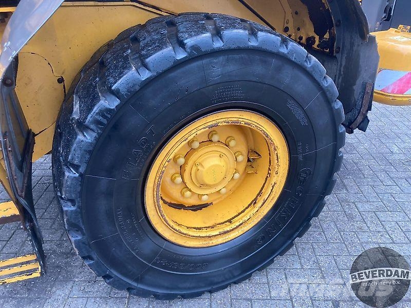 Volvo L60F Фронтальні навантажувачі