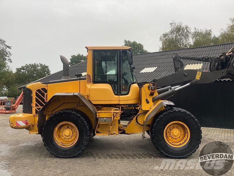 Volvo L60F Фронтальні навантажувачі