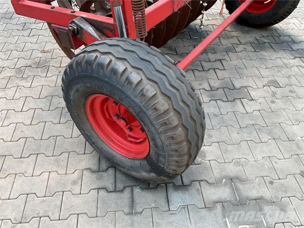 Krone Fidux S/120/4 Beet Chasse neige