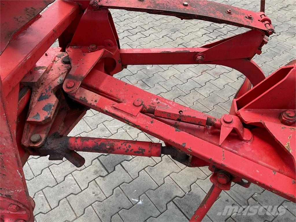 Krone Fidux S/120/4 Beet Chasse neige