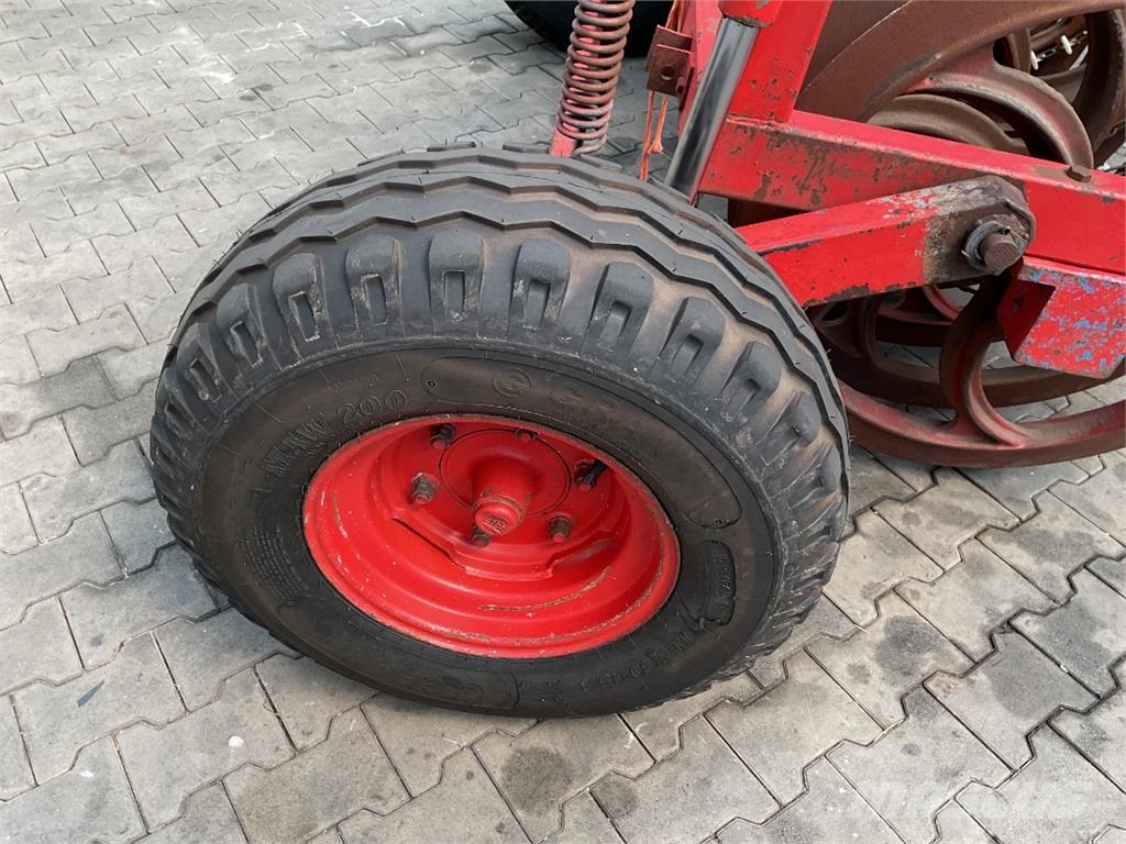 Krone Fidux S/120/4 Beet Chasse neige