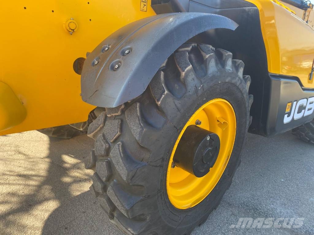 JCB 540-170 Teleskopiniai krautuvai