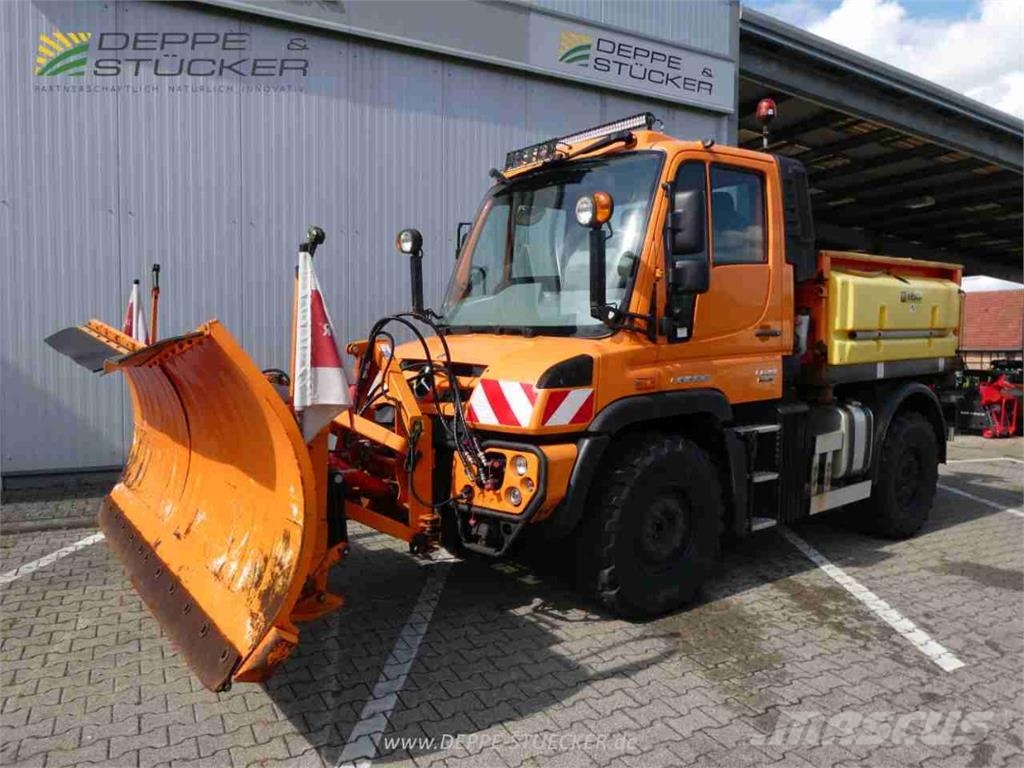 MB Trac Unimog U318 mit Schild+Streuer Maszyny rolnicze - Inne