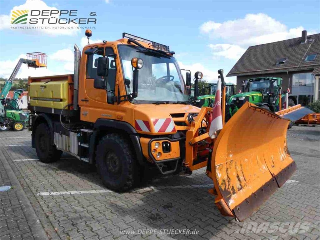 MB Trac Unimog U318 mit Schild+Streuer Maszyny rolnicze - Inne