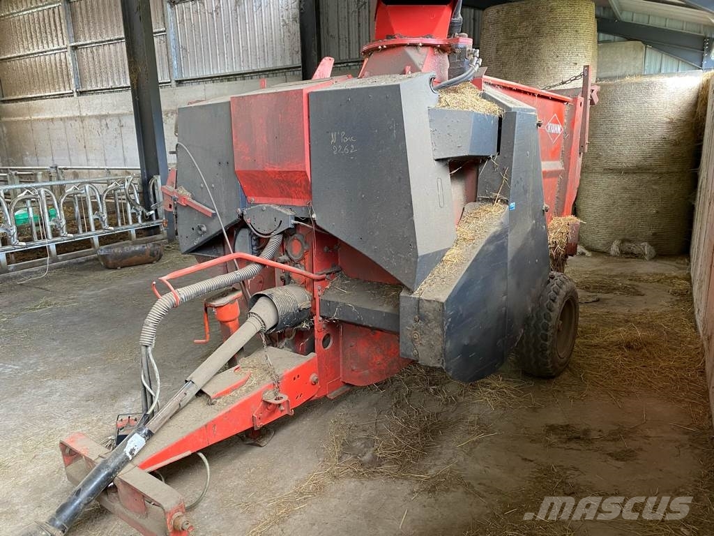 Kuhn Primor 3560 Oprema za istovaranje silosa
