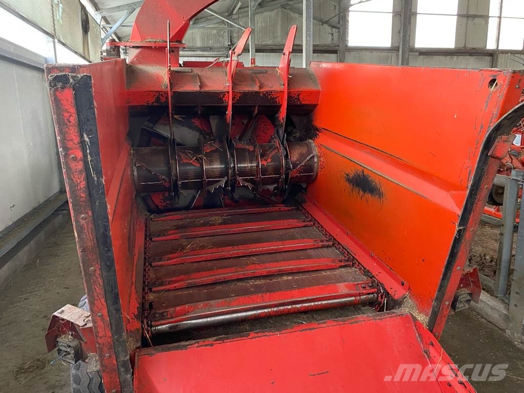 Kuhn Primor 3560 Oprema za istovaranje silosa