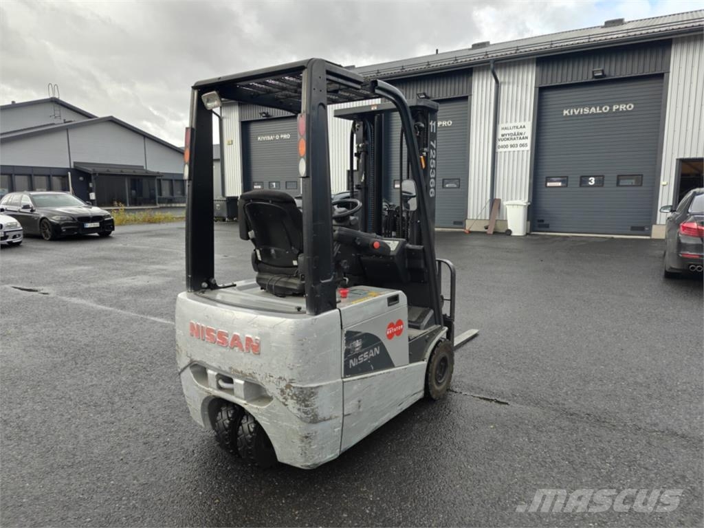 Nissan 1N1L15Q Elektriskie autoiekrāvēji